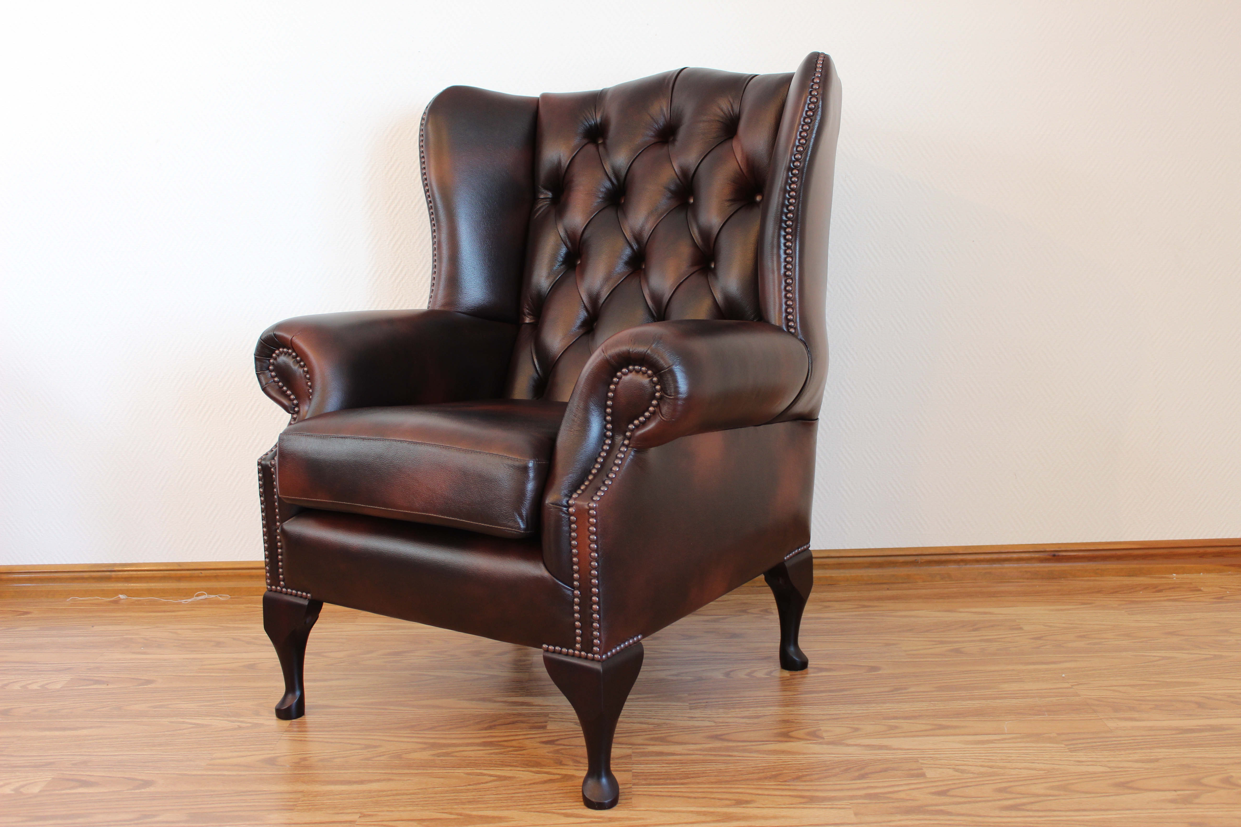 Lord II - Wingchair - Old English Leather i gruppen Chesterfield / Chesterfield ftljer hos HolyHome (MO15001VI-OLD)