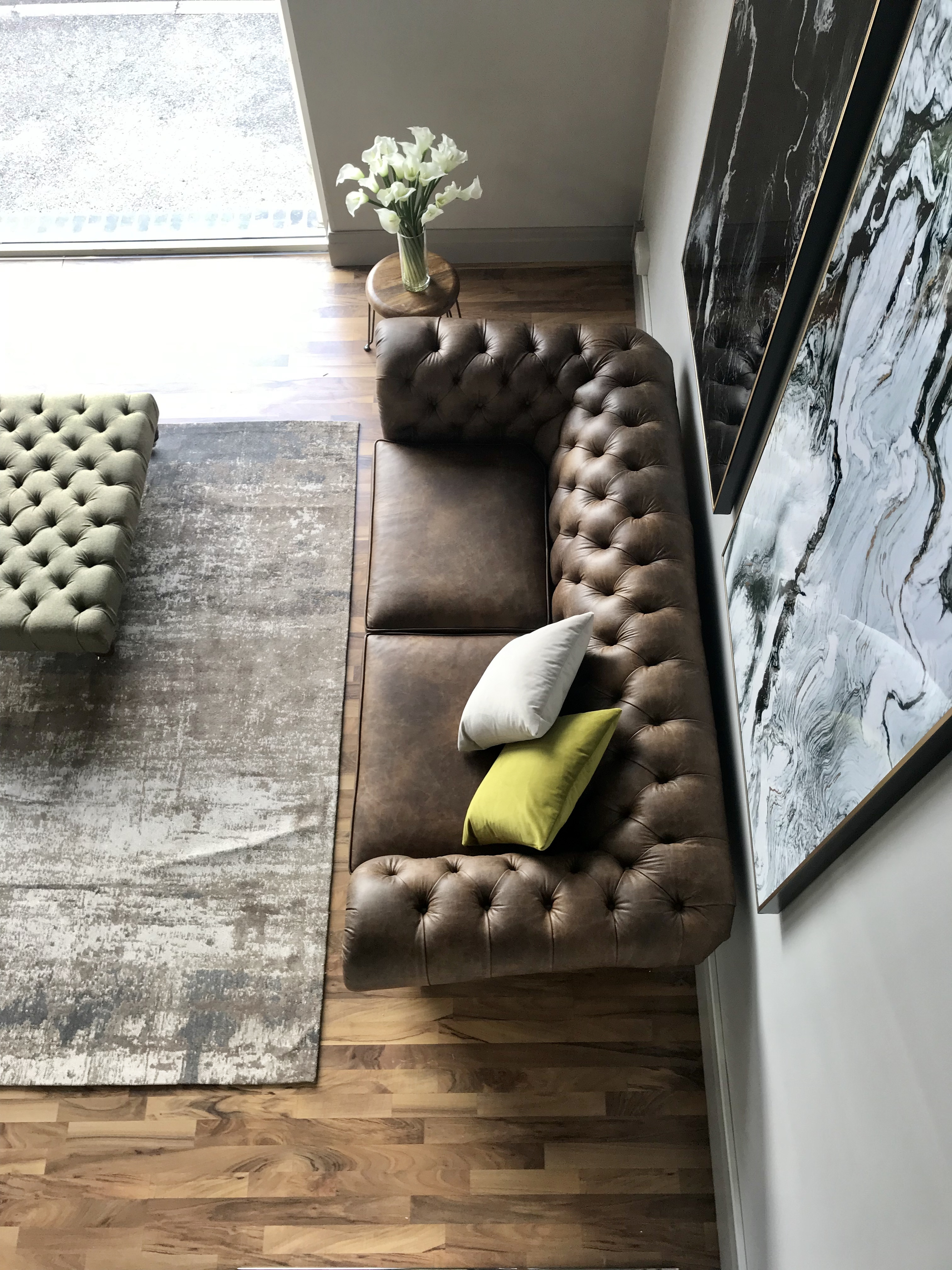 ALLINGHAM CHESTERFIELD 3-A CRACKED